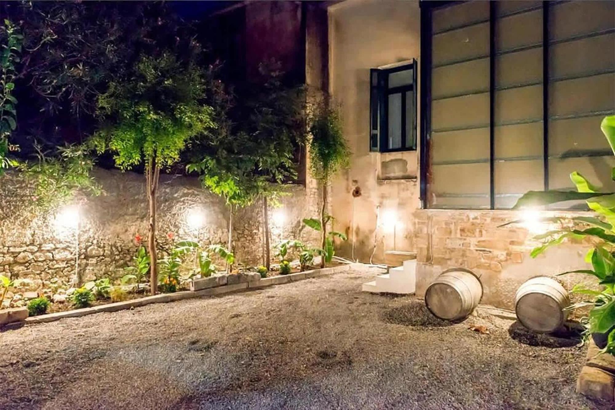 Aigli Seafront Loft-luxury Design Retreat * Kalamata