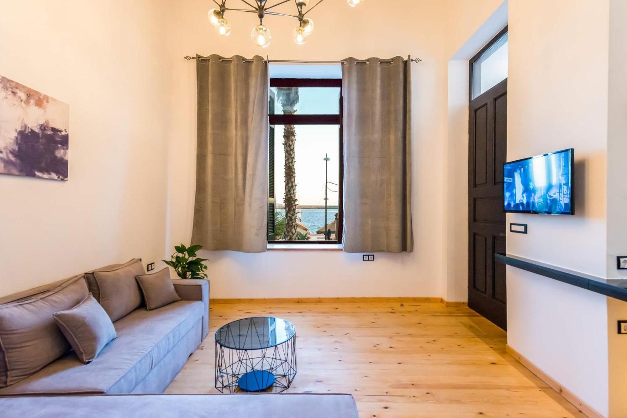 Holiday home Aigli Seafront Loft-luxury Design Retreat *